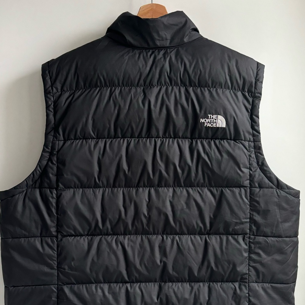 The North Face Black Puffer Vest - Picture 5 of 16